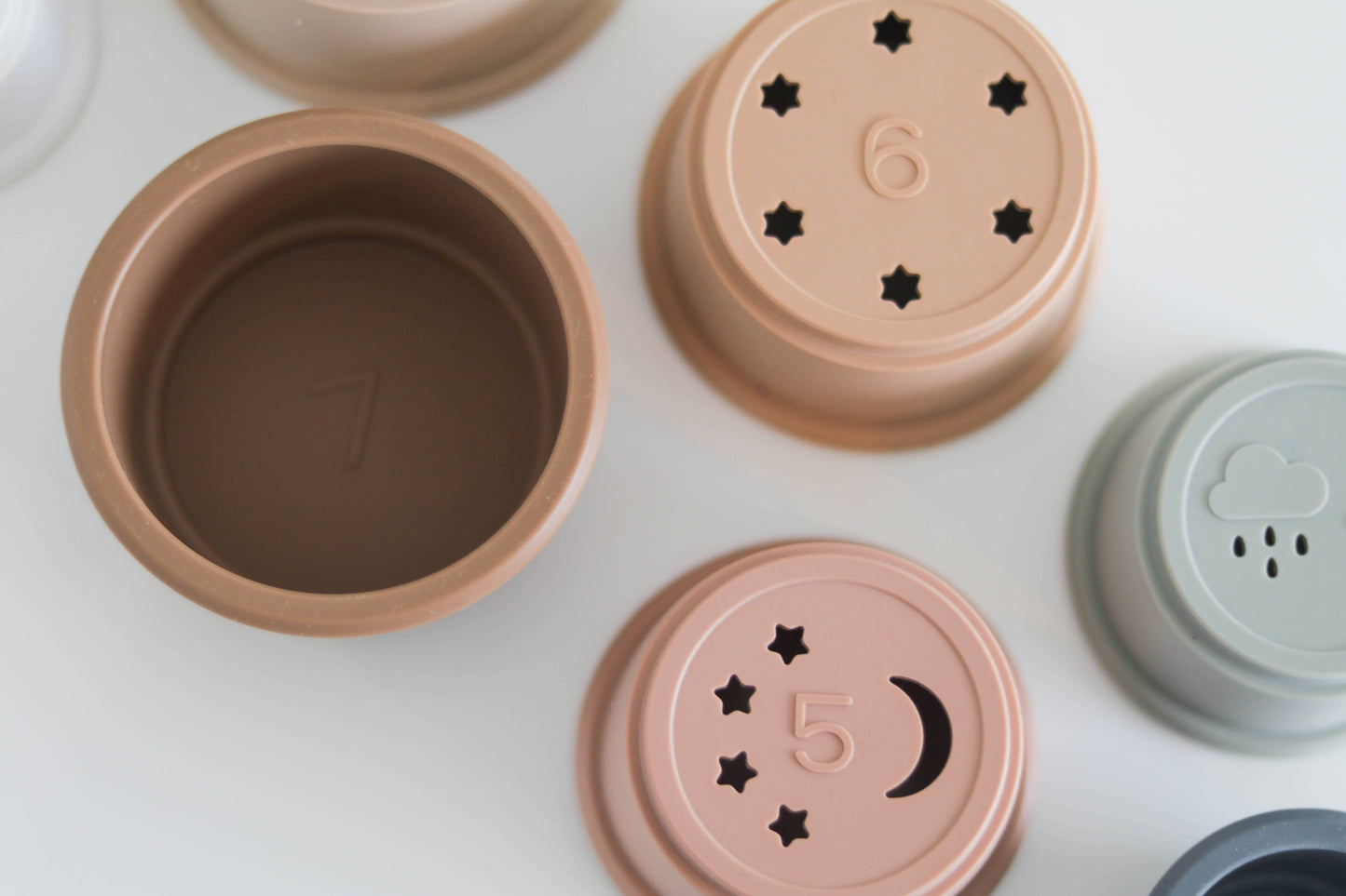 STAPELBECHER I SILIKON I THE SATURDAY BABY