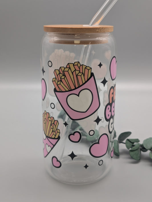 TRINKGLAS I GLASBECHER I MIT DECKEL UND STROHHALM I FRIES BEFORE GUYS