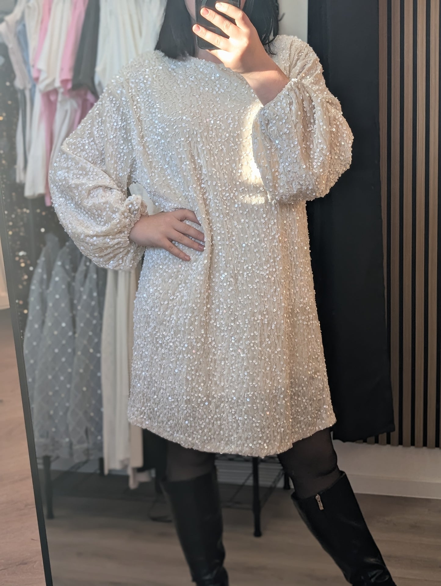 KLEID "SPOTLIGHT"