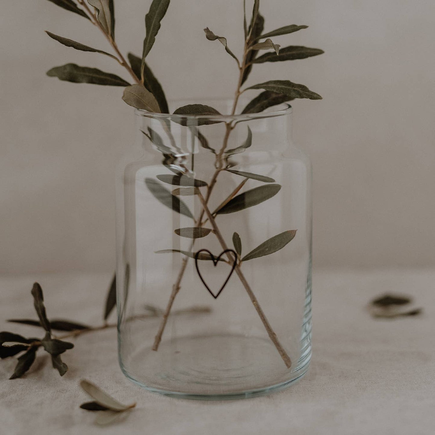 VASE AUS GLAS I HERZ I VON EULENSCHNITT