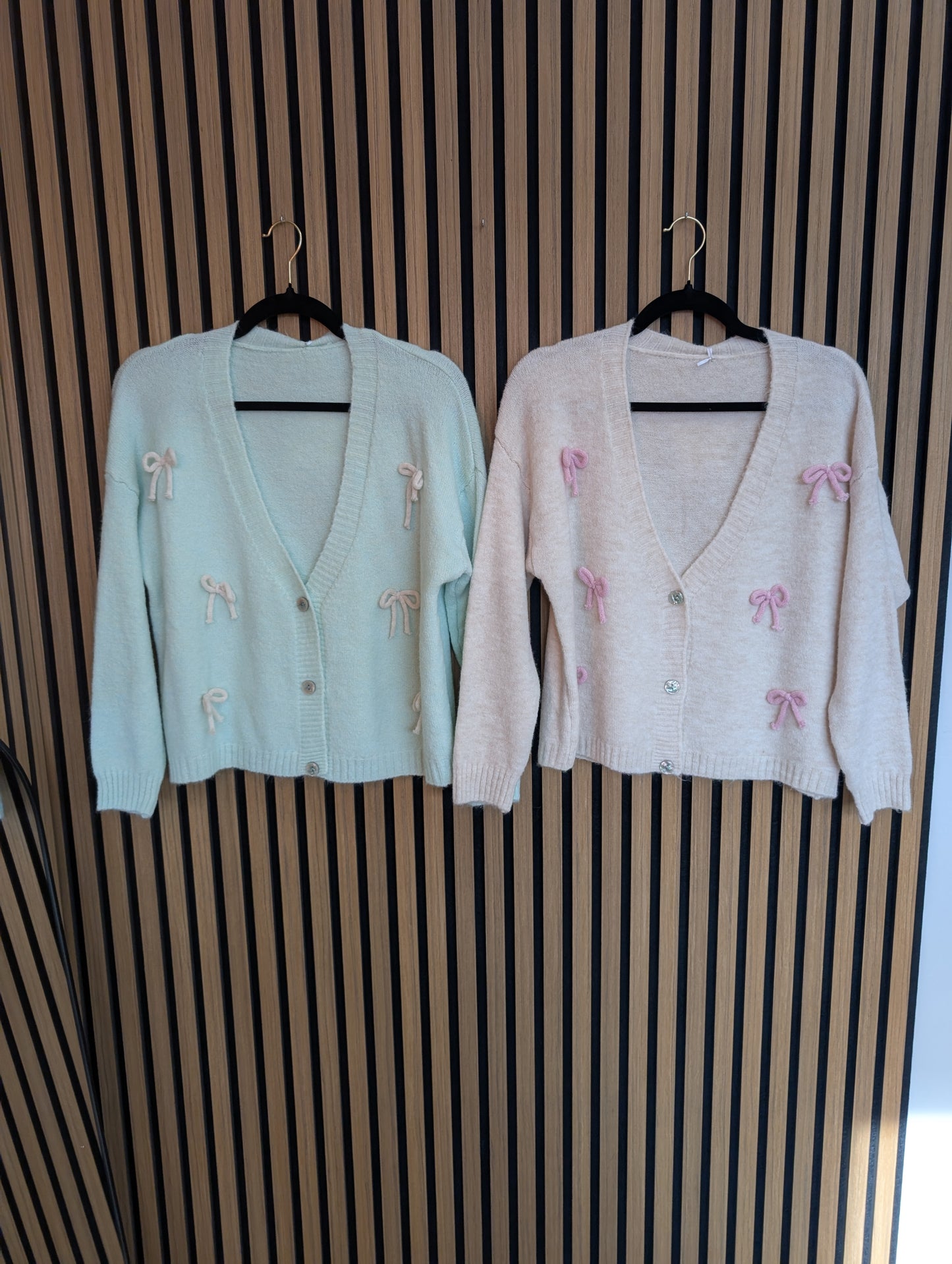 SCHLEIFEN STRICKJACKE I EINHEITSGRÖßE