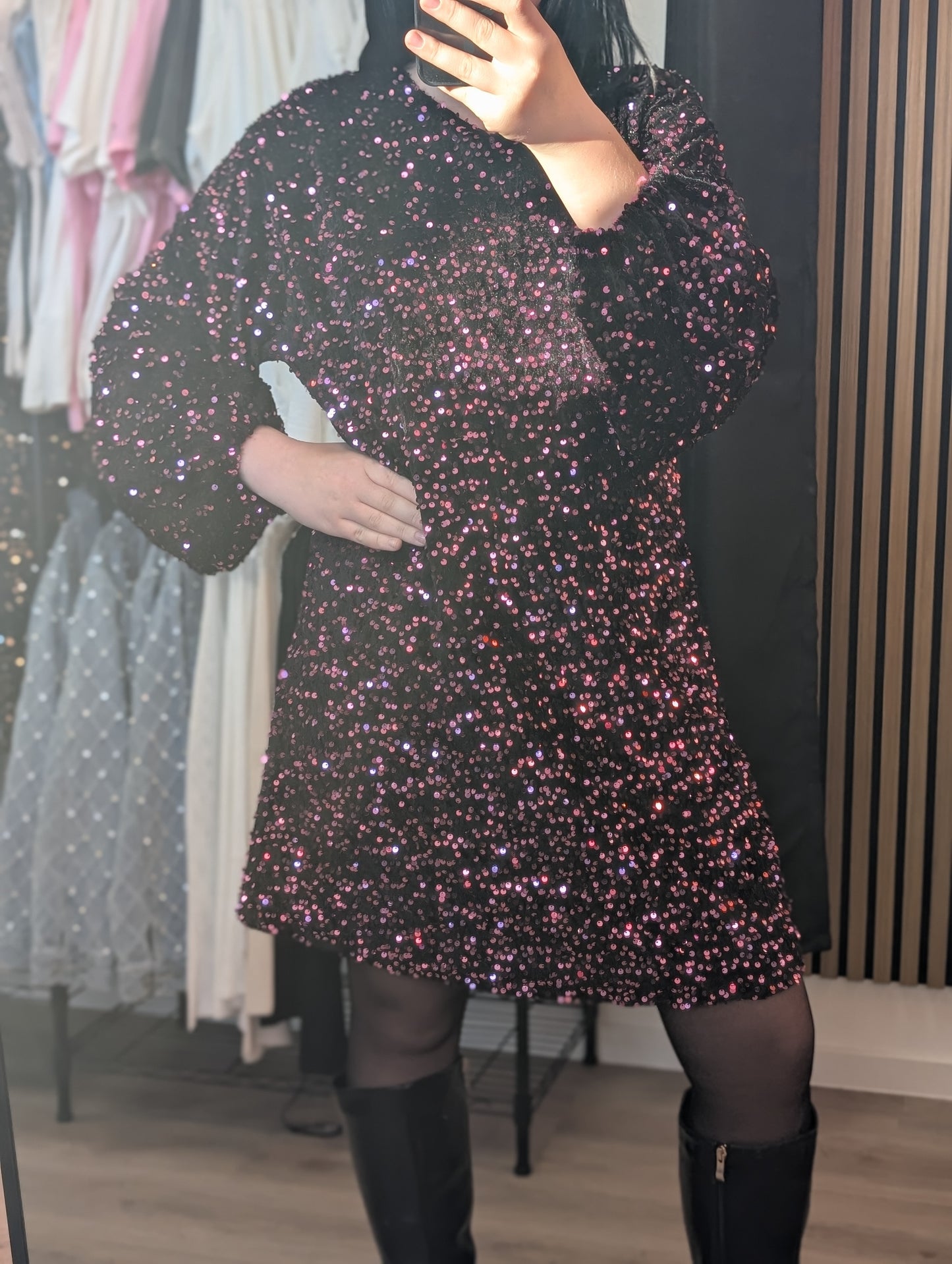 KLEID "SPOTLIGHT"