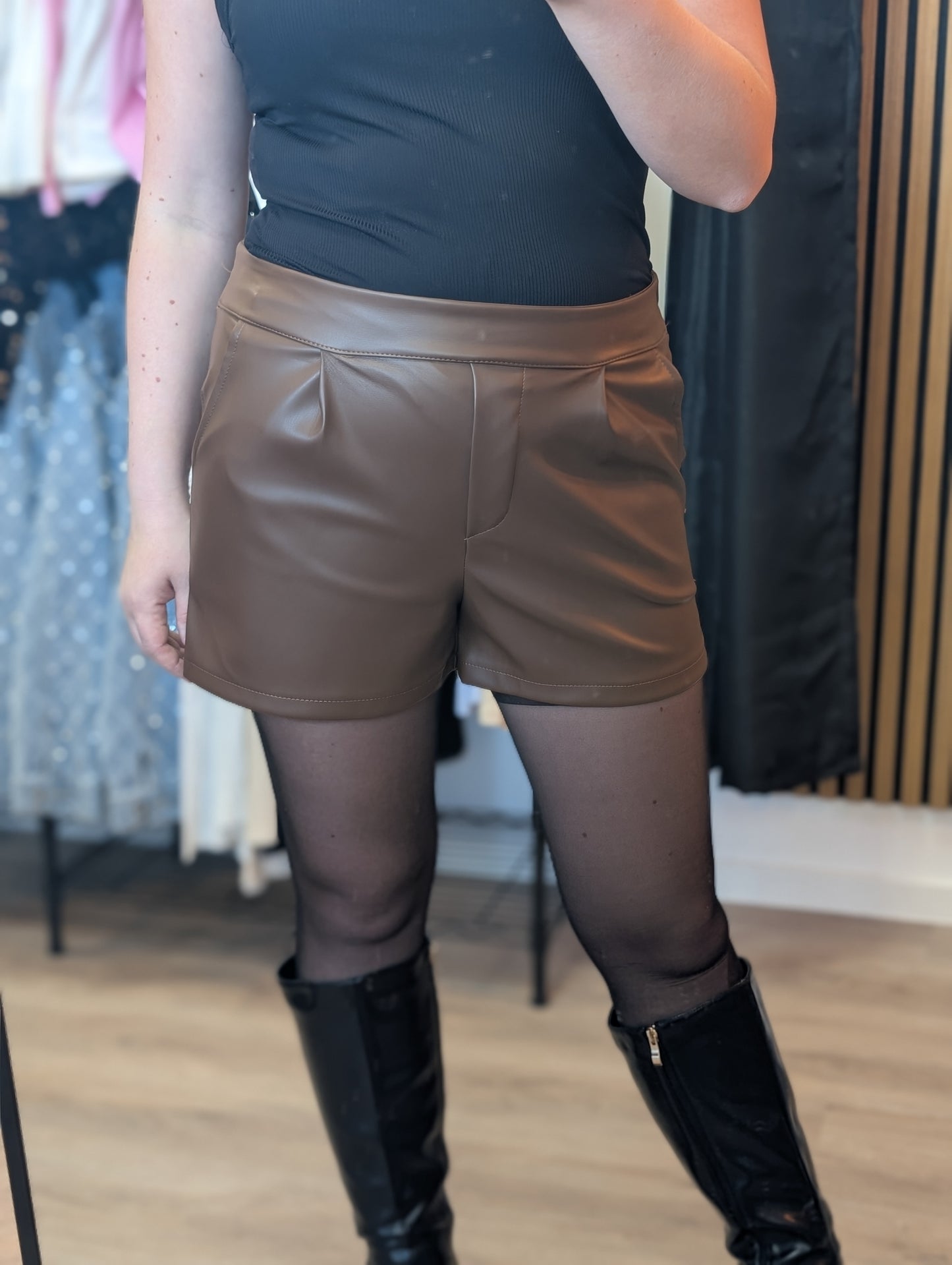 KURZE HOSE "CHIC-FAUX"