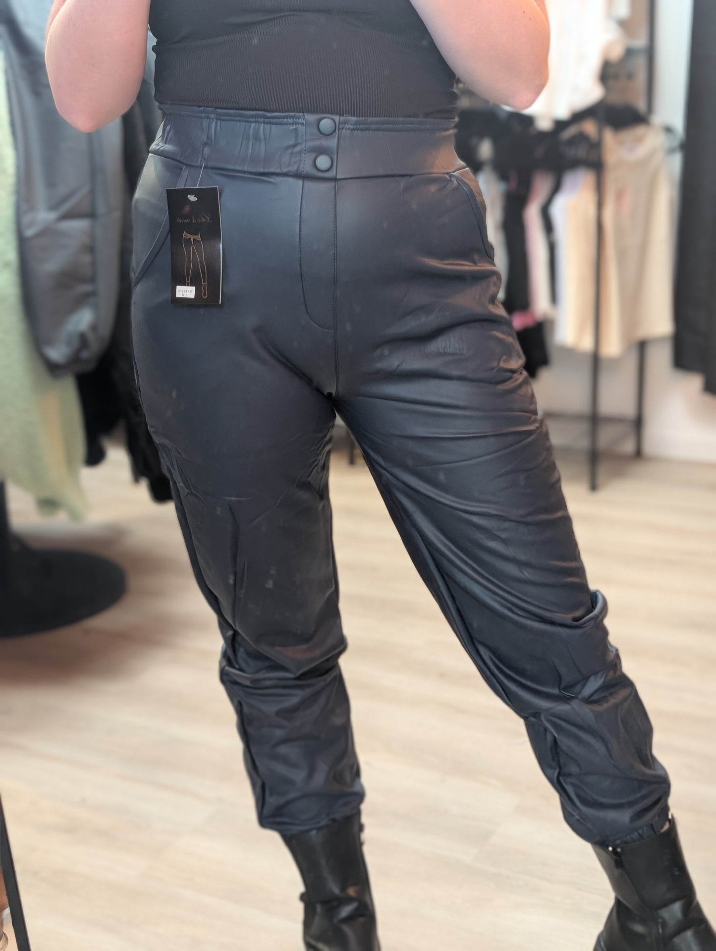 LEDERHOSE "JOGGER"
